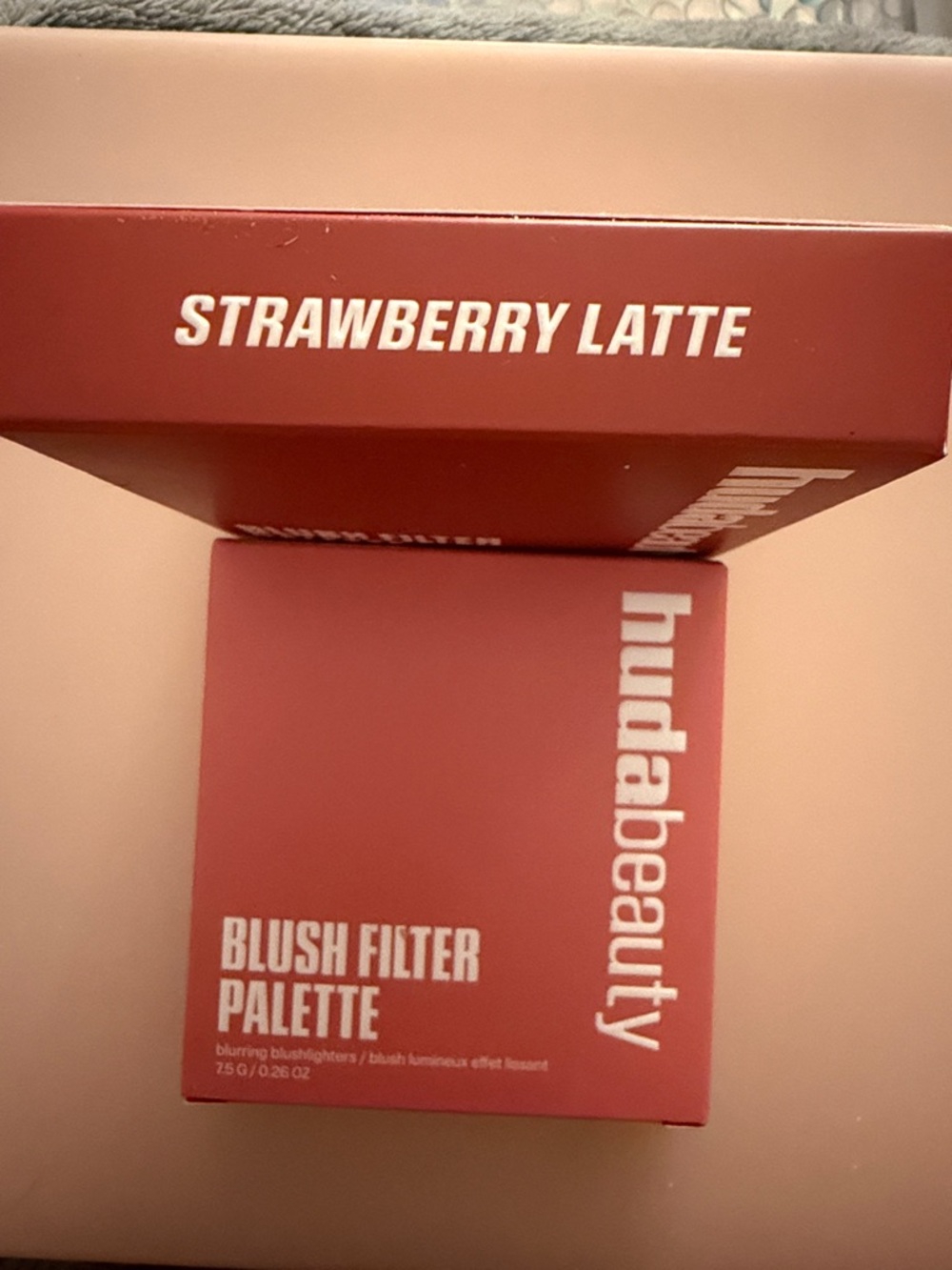 HUDA BEAUTY Blush Filter Palette - Strawberry Latte (Pink, Mauve)